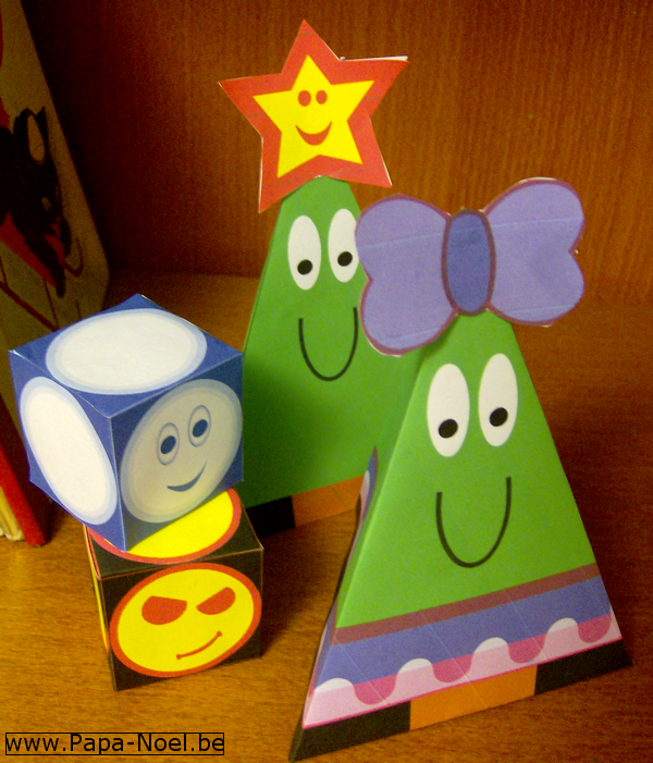 NOEL Images Paper toy Noël sapin de NOEL boule de neige boule de feu